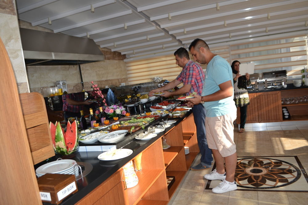 Parmada Hotel Истанбул Екстериор снимка